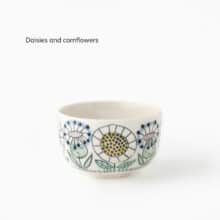 Swedish-summer-mini-daisies-cornflowers small cup with daisies pattern