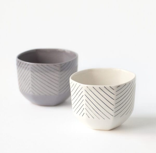 EL_cup_pair_white_blueberry geometric cups